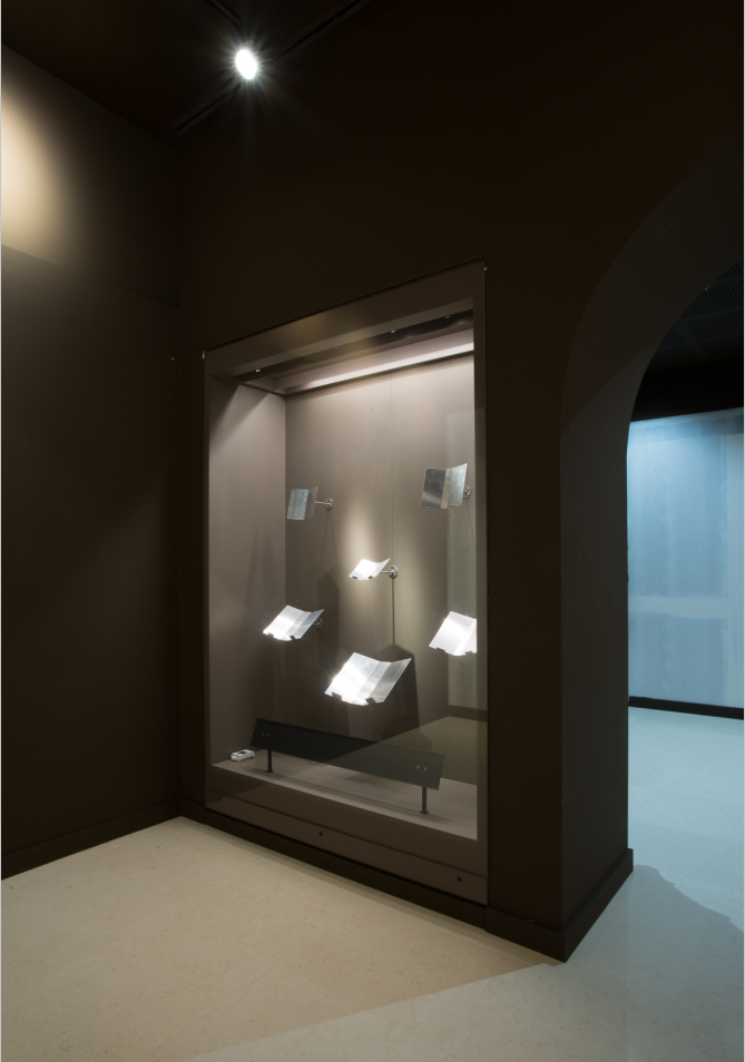 文萊皇家伊斯蘭博物館 入墻式 4 面玻璃展示柜