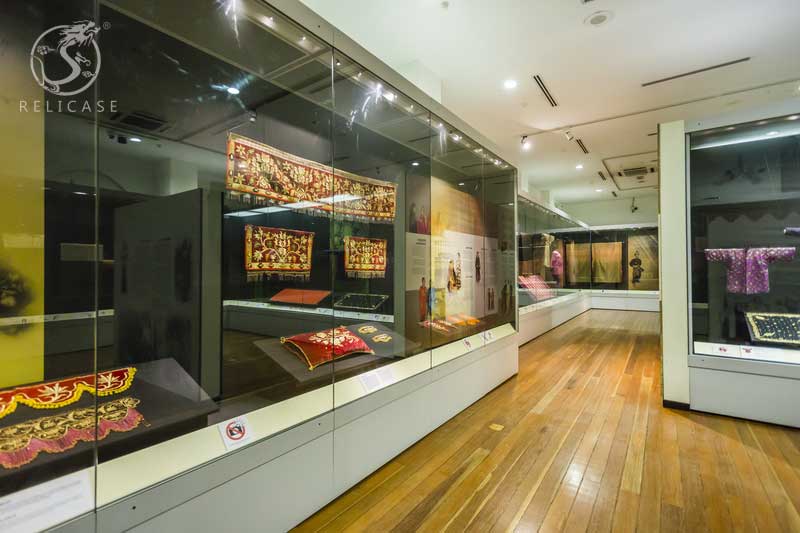 National Textile Museum Of Malaysia table display case