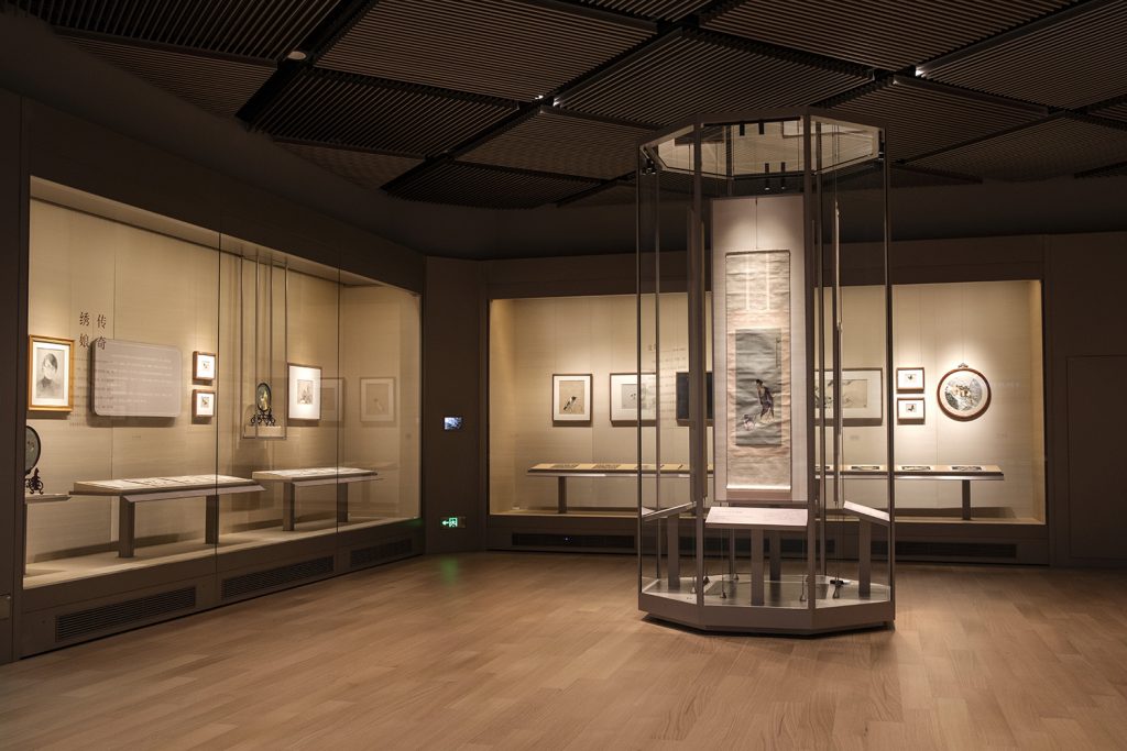 Suzhou Museum West  Octagonal display case