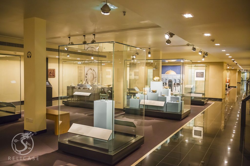 Sharjah Museum Of Islamic Civilization  Semi-automatic Pull and Slide Opening Wall Display Cases